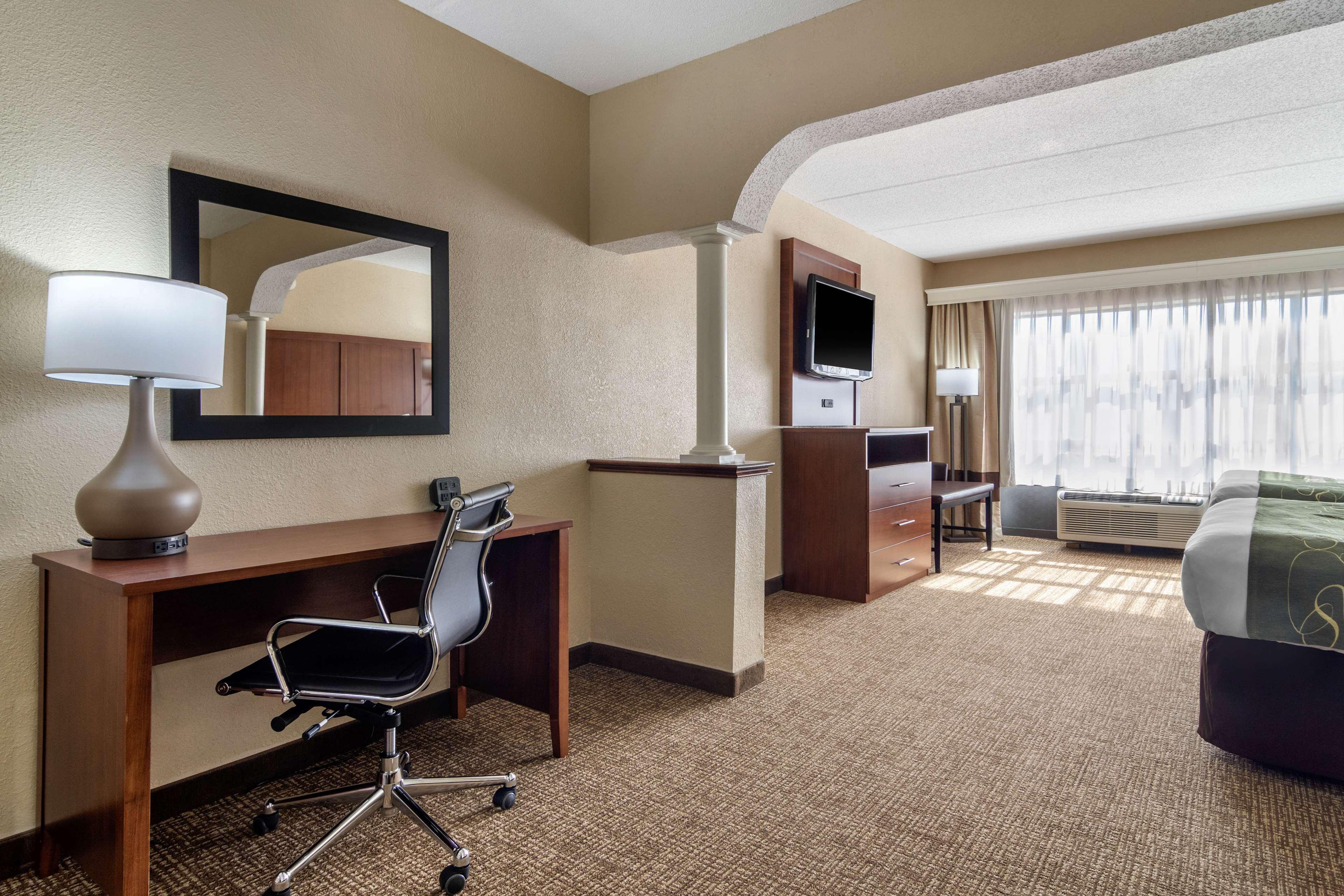 Comfort Suites Woodstock - Atlanta North Exterior photo