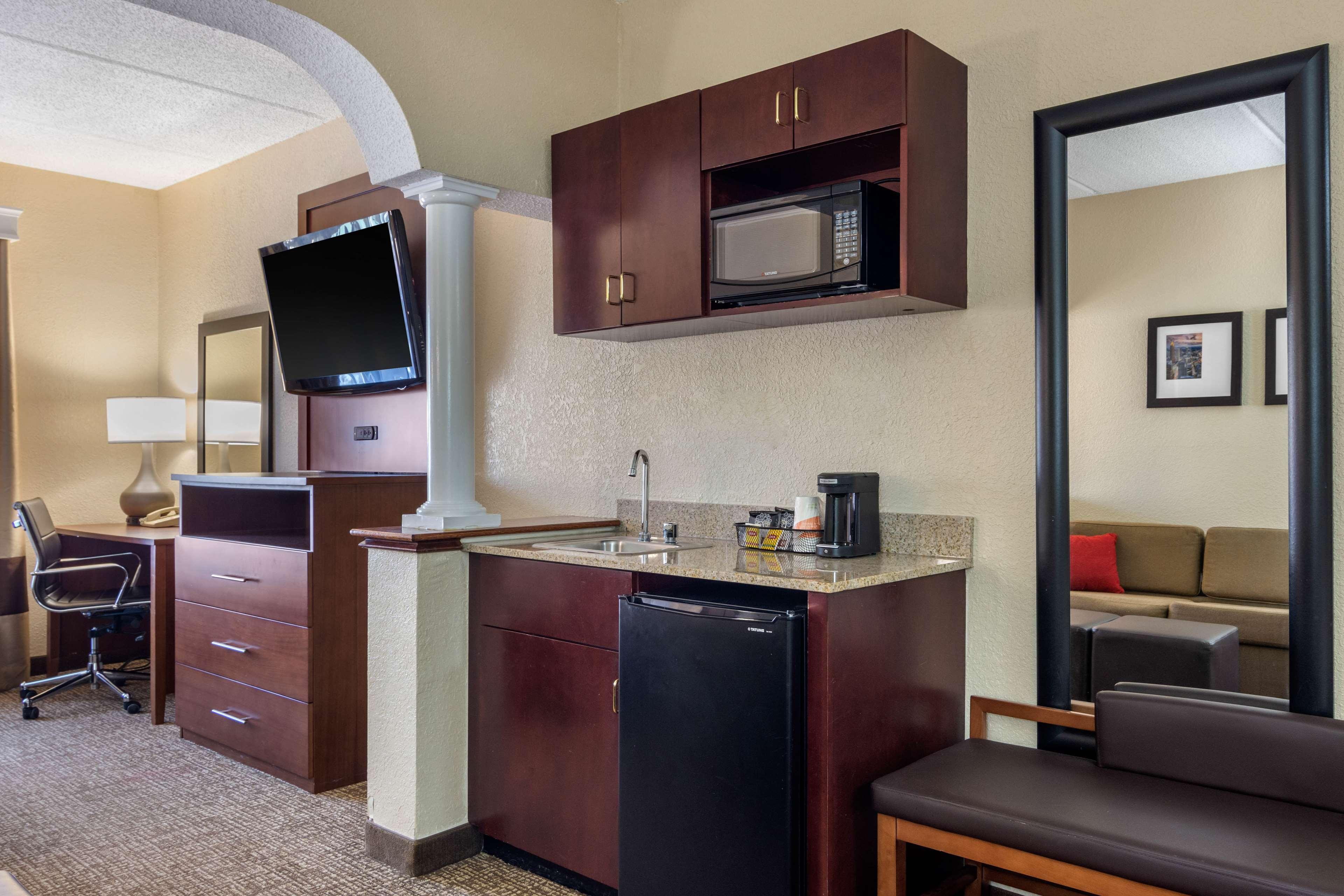 Comfort Suites Woodstock - Atlanta North Exterior photo