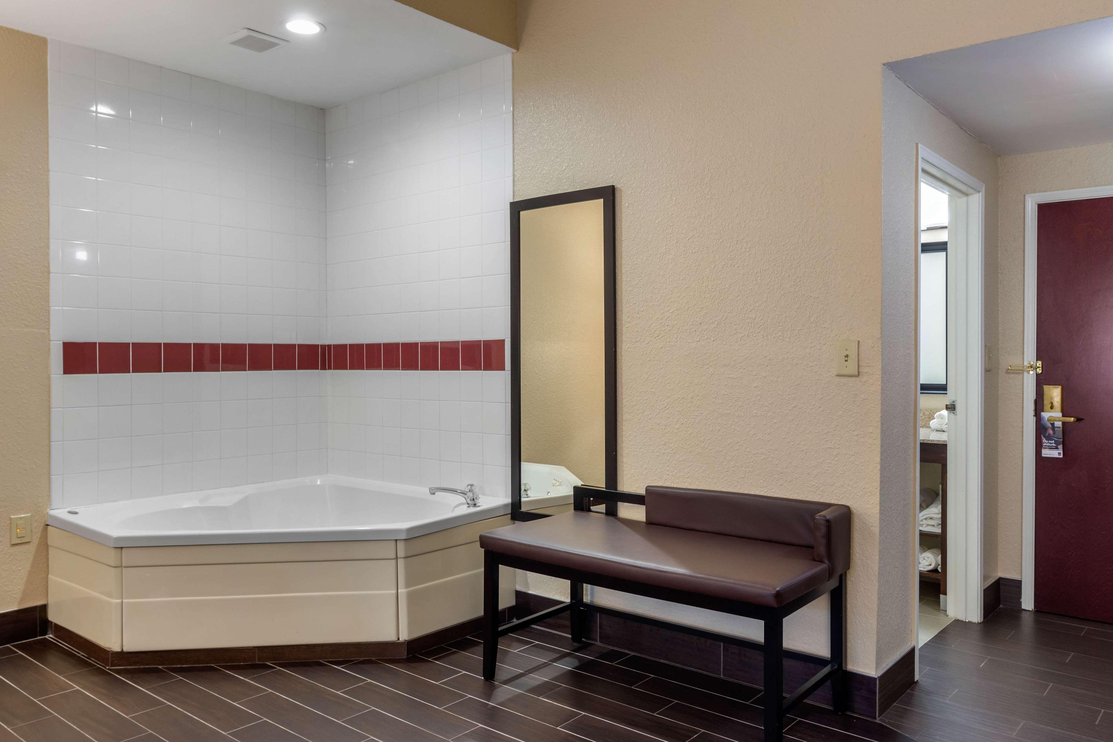 Comfort Suites Woodstock - Atlanta North Exterior photo