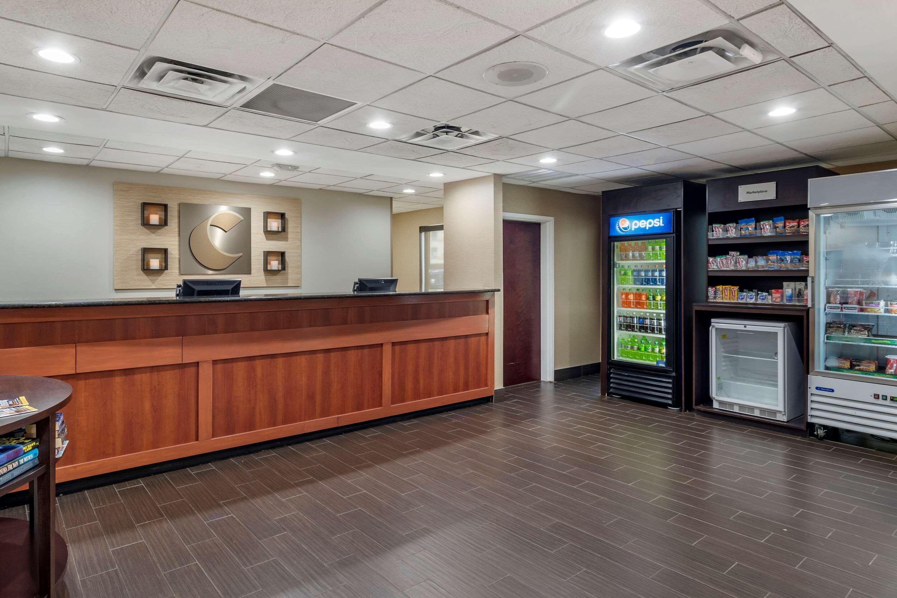 Comfort Suites Woodstock - Atlanta North Exterior photo